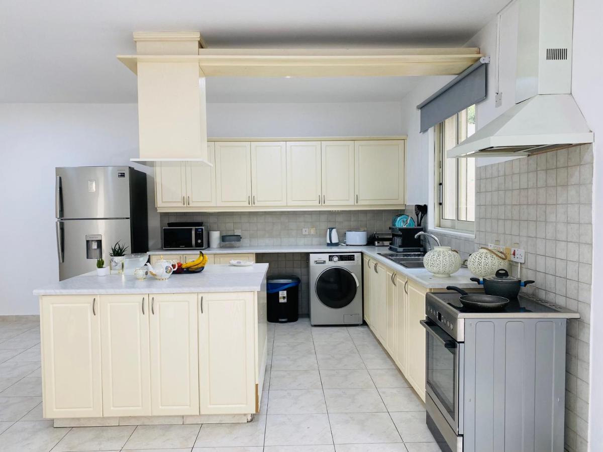Gaia - 4 Bedroom House In Ларнака Экстерьер фото